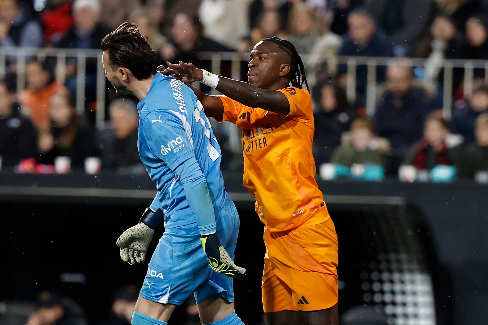 充满期待 充满期待